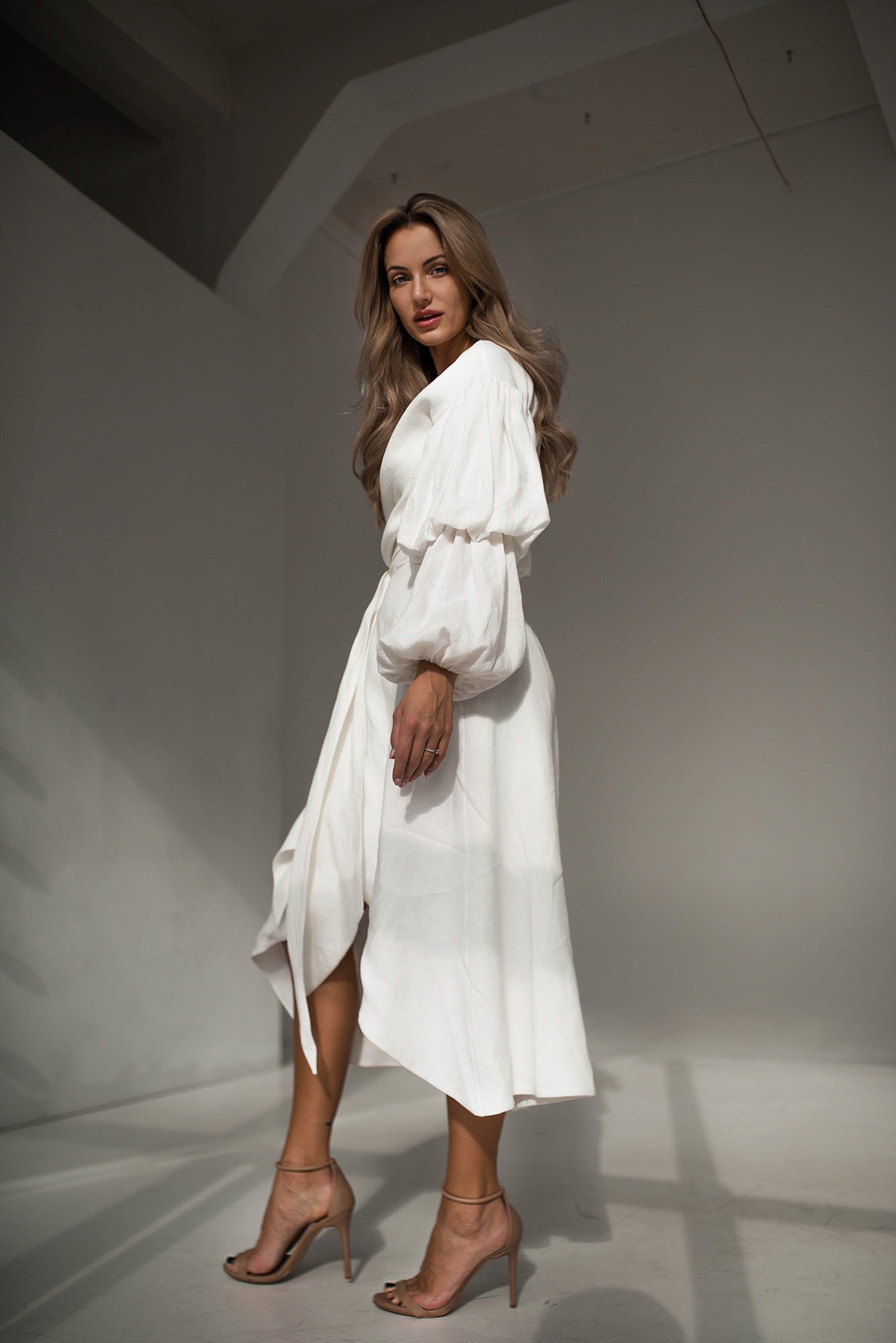 Milk White linen wrap-over dress „Nice“