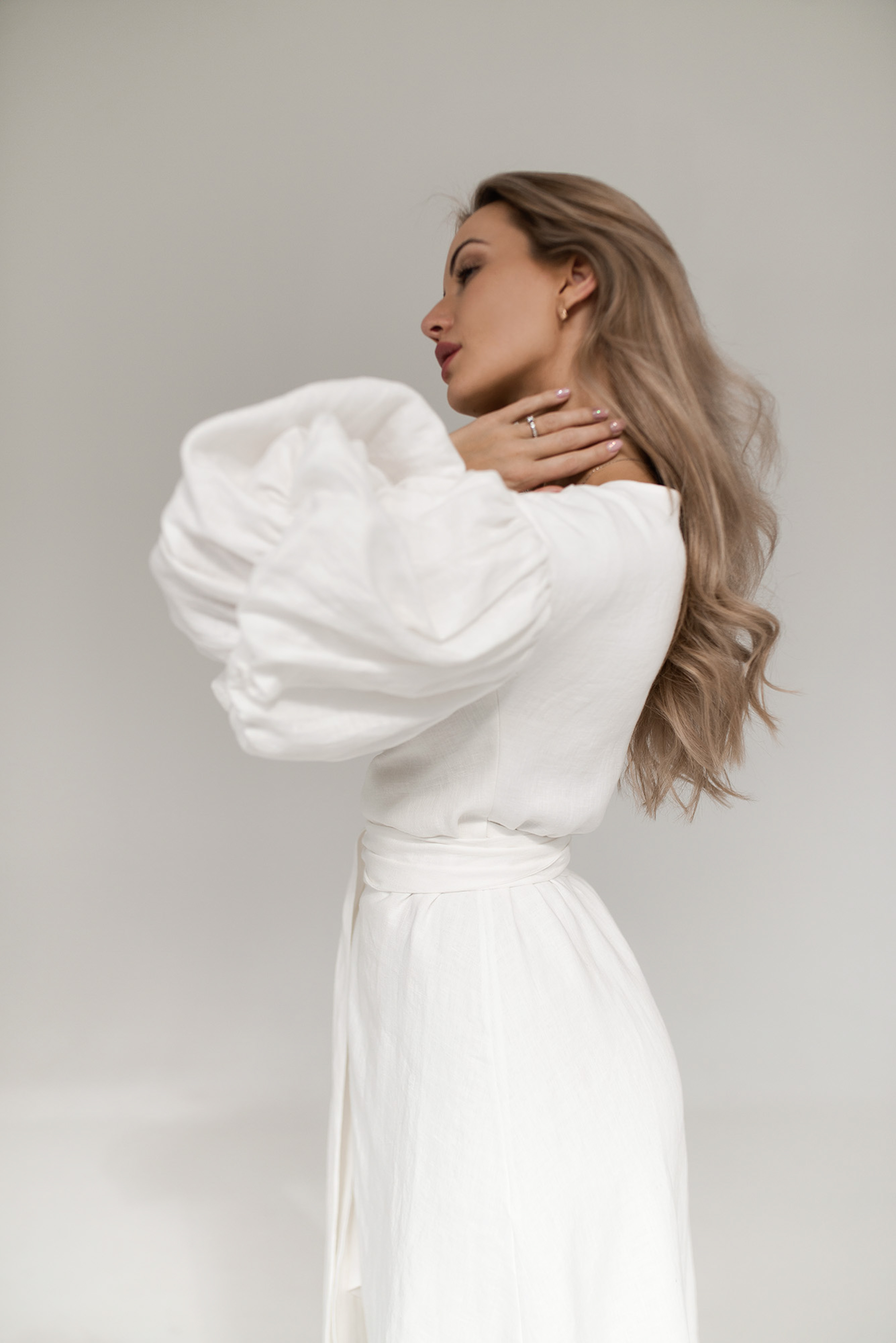 Milk White linen wrap-over dress „Nice“