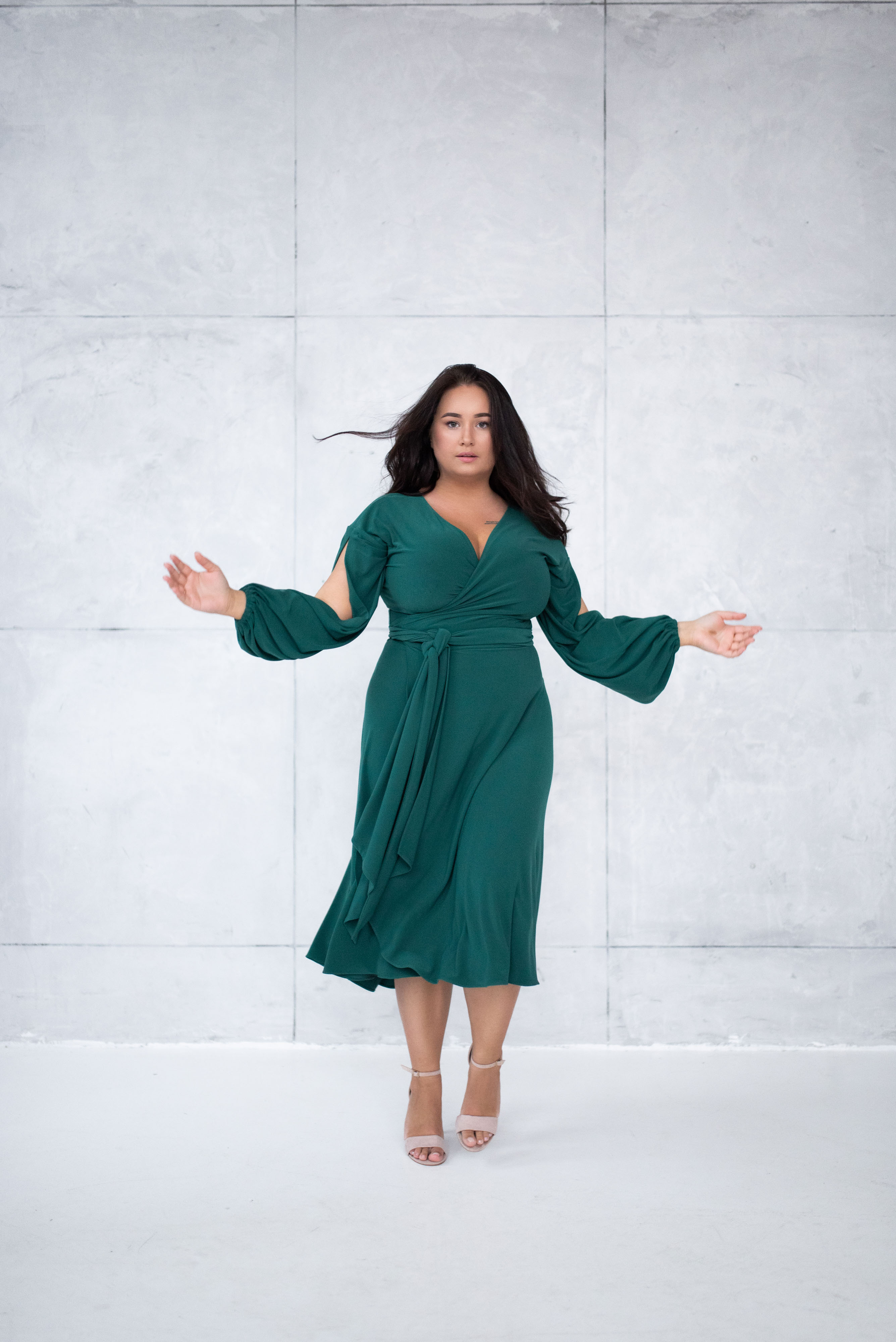 Emerald stretchy wrap-over dress "Lille"