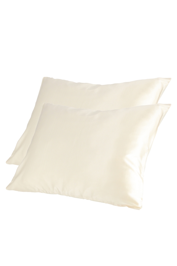 Milk White Silky Pillowcases Set