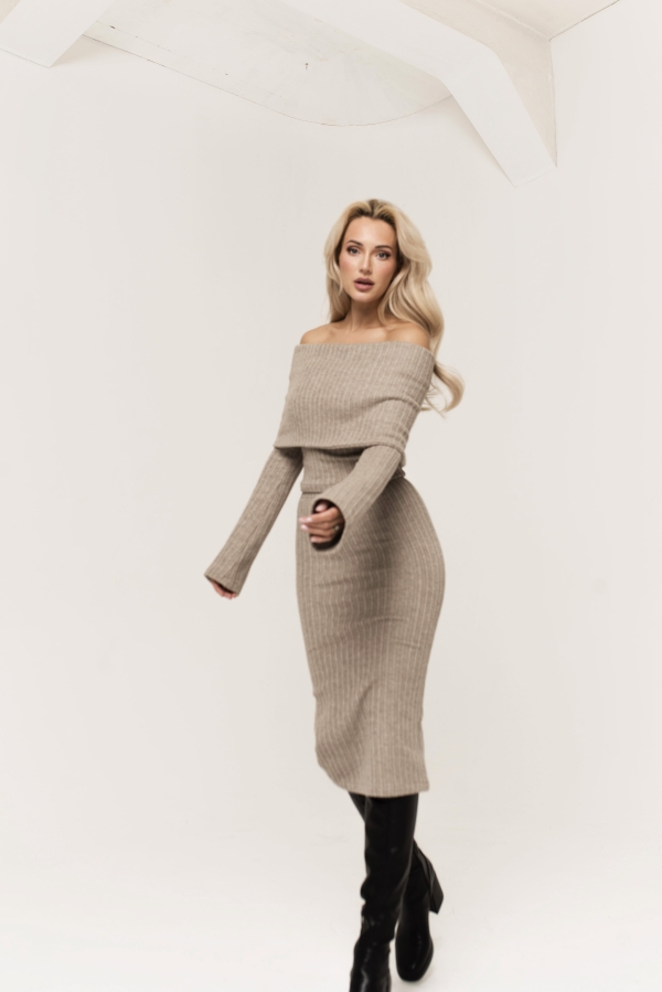 MIDI taupe knitted suit "Luna"
